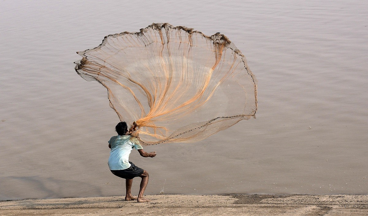 bangladesh will release 95 indian fishermen