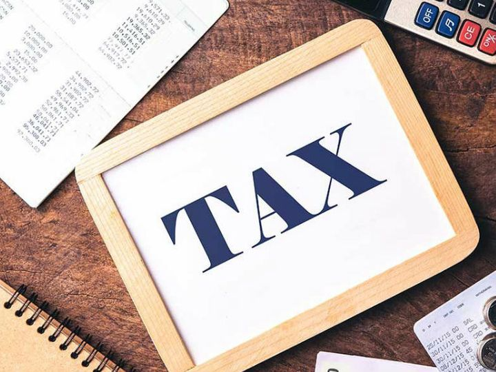 ITR 2025; Investment Proof Submission Deadline Update (Salaried Employee) | Salaried employees should submit tax investment proof by 15th January: Failure to do so may result in deduction of money from salary, know what are the rules here